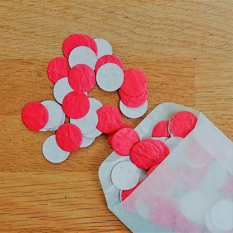 3 gram confettirondjes 2 cm | rood | veldbloemen