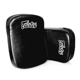 Fairtex FS3 Versatile Kick Shield - Rechtshandige Houder