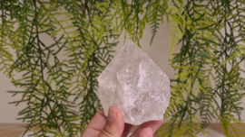 Bergkristal Ruwe Punt No.4