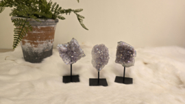 Angel Aura Amethist op standaard