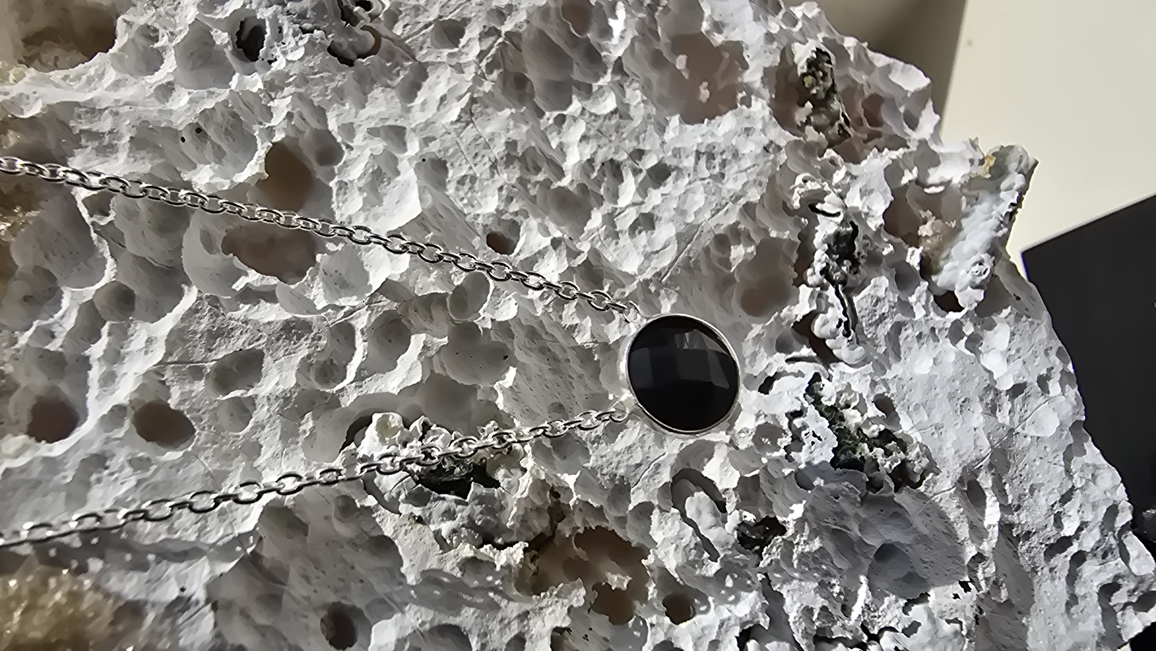 Edelsteen zilver ketting Onyx rond