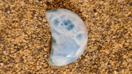 Larimar Puffy Moon No.6