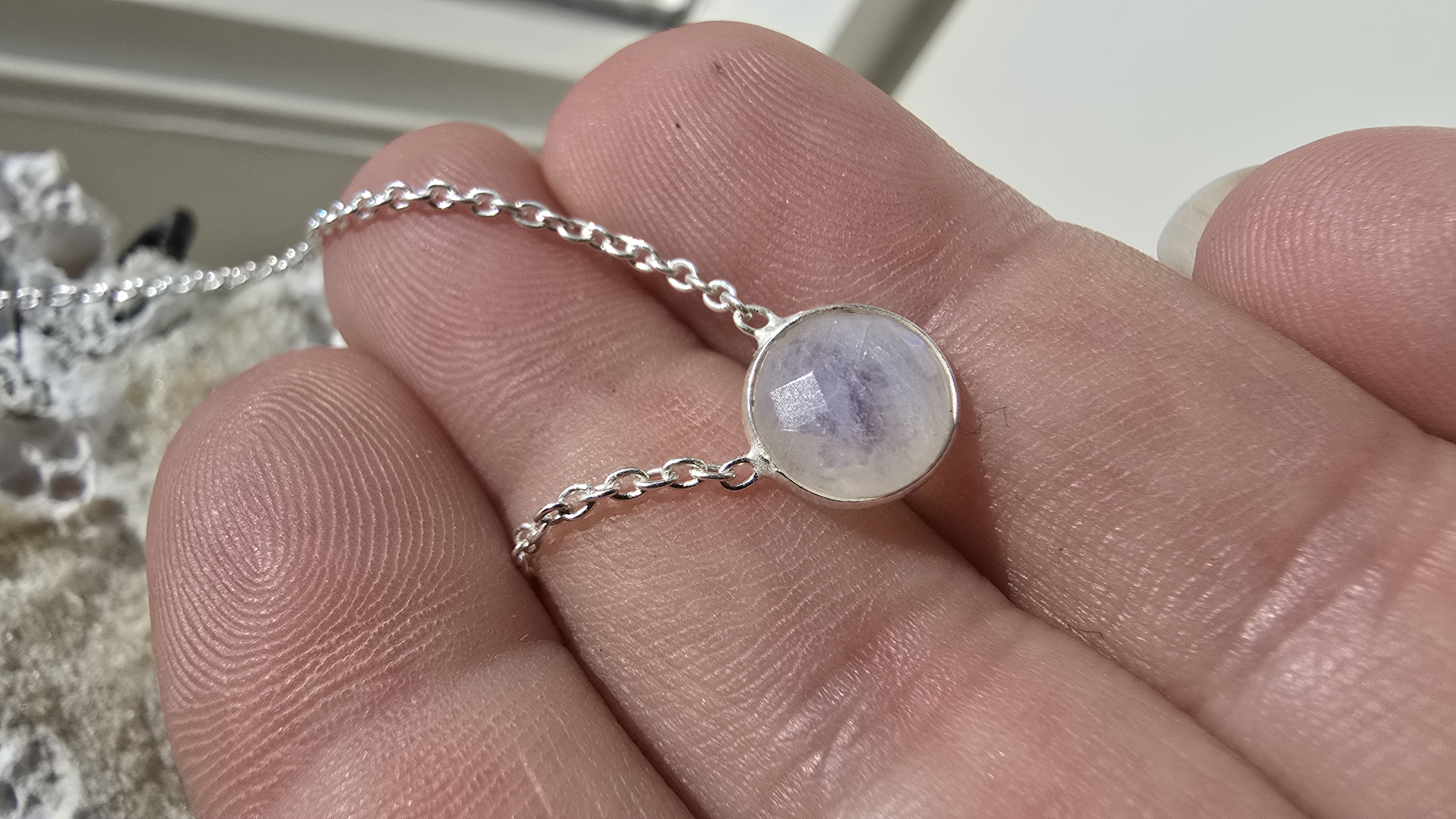 Edelsteen zilver ketting Maansteen rond