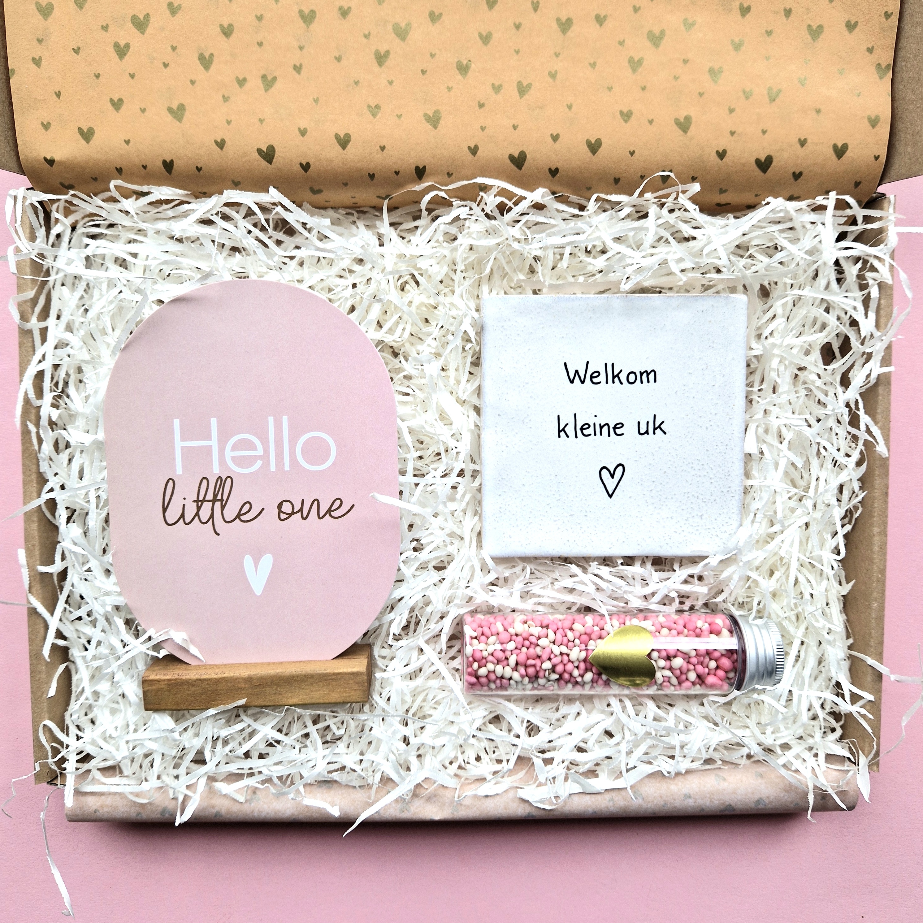 Hello little one!  Brievenbusbox