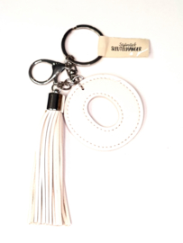 tassel letter O