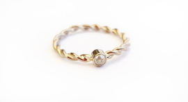 TWIST ring met grijze diamant