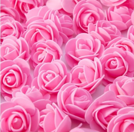 Donker roze roosjes