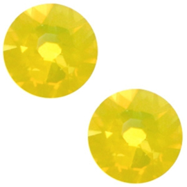 Swarovski Elements 2088-SS 34 flatback (7mm) Yellow opal, 2 stuks