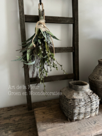 Toef met kunsttakken en echte Berk / Gagel