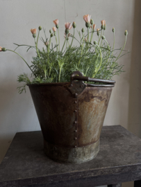 Oud uitziende emmer  A 29 x 22