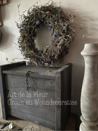 Krans met Blauwe Distels  40 cm