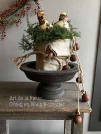 Taartje | Met bakkersdoek en 3 Amaryllis bollen 15 cm doorsnede en extra hoog incl belletjes