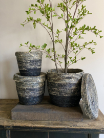 Nest van drie manden met deksel