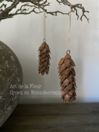 Hanging ornament Dennenappel M