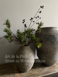 Kerst kunst boeket 3 takken groen en 1  Rode bes
