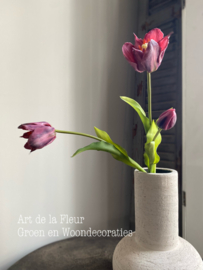 Drie prachtige real touch Tulpen  Aubergine