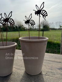 Roest tuinsteker Bij 38 cm