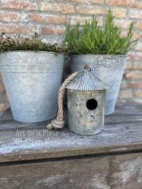 Vogelhuis Zink met stoer touw