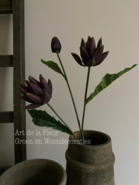 Mini Artisjok drie op steel 79 cm