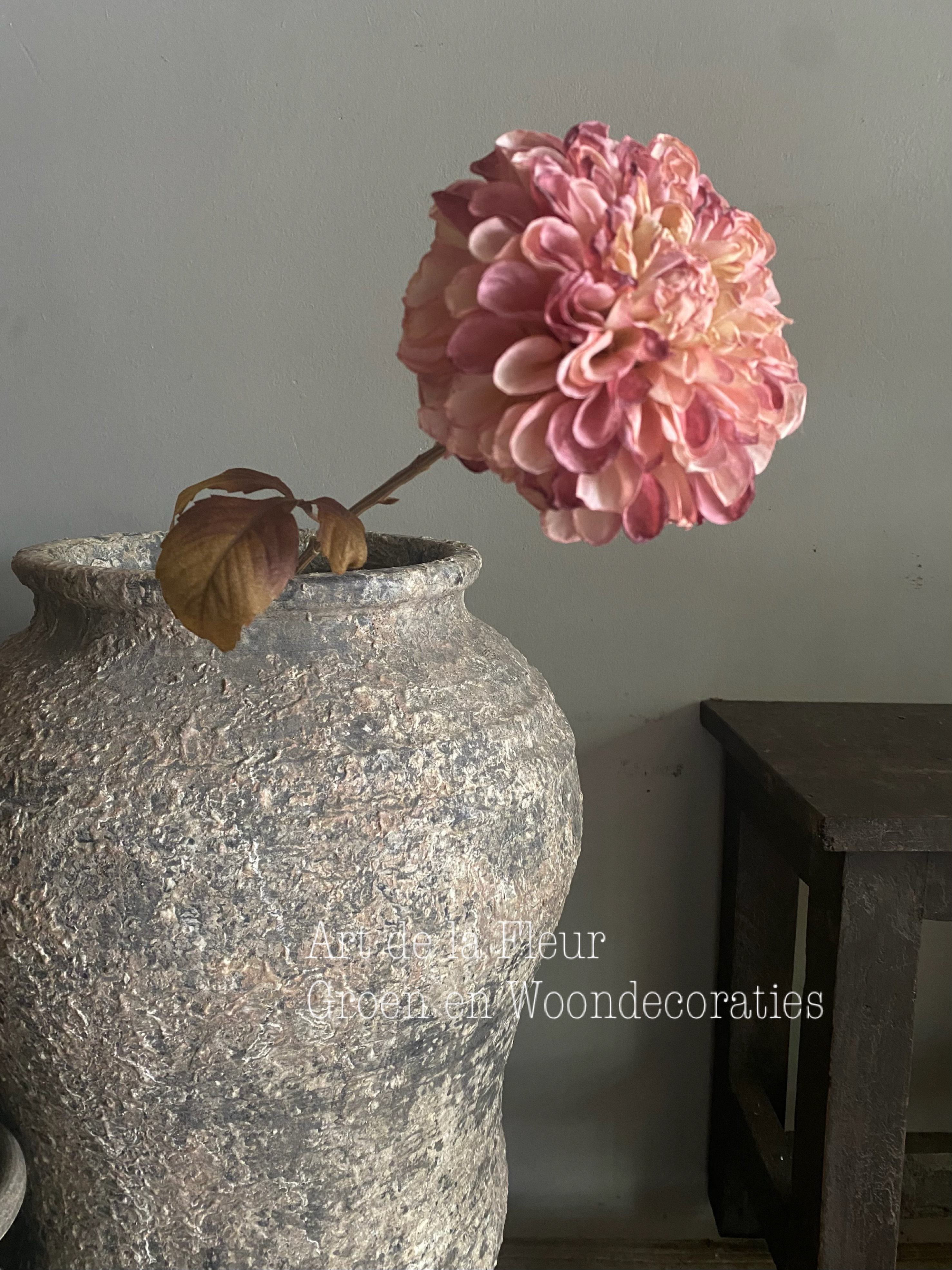 Dahlia Dried look Antique Pink 74 cm