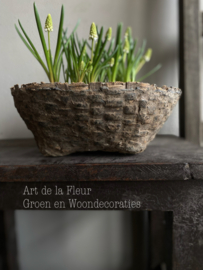 Oud leem mandje ong 26 x 10 cm excl inhoud