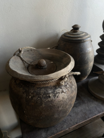 Nepalese pot met deksel  D 17 x 16 cm