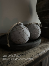 Houten Kerstbal betonlook met gaas 10 cm