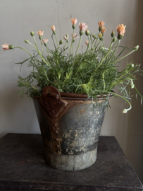 Oud uitziende emmer  J  26 x 21