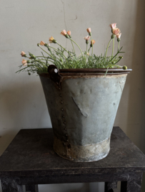 Oud uitziende emmer  V 31 x 28