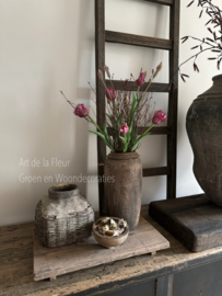 Landelijke pot met Gagel en Tulpen incl deksel en decoratie