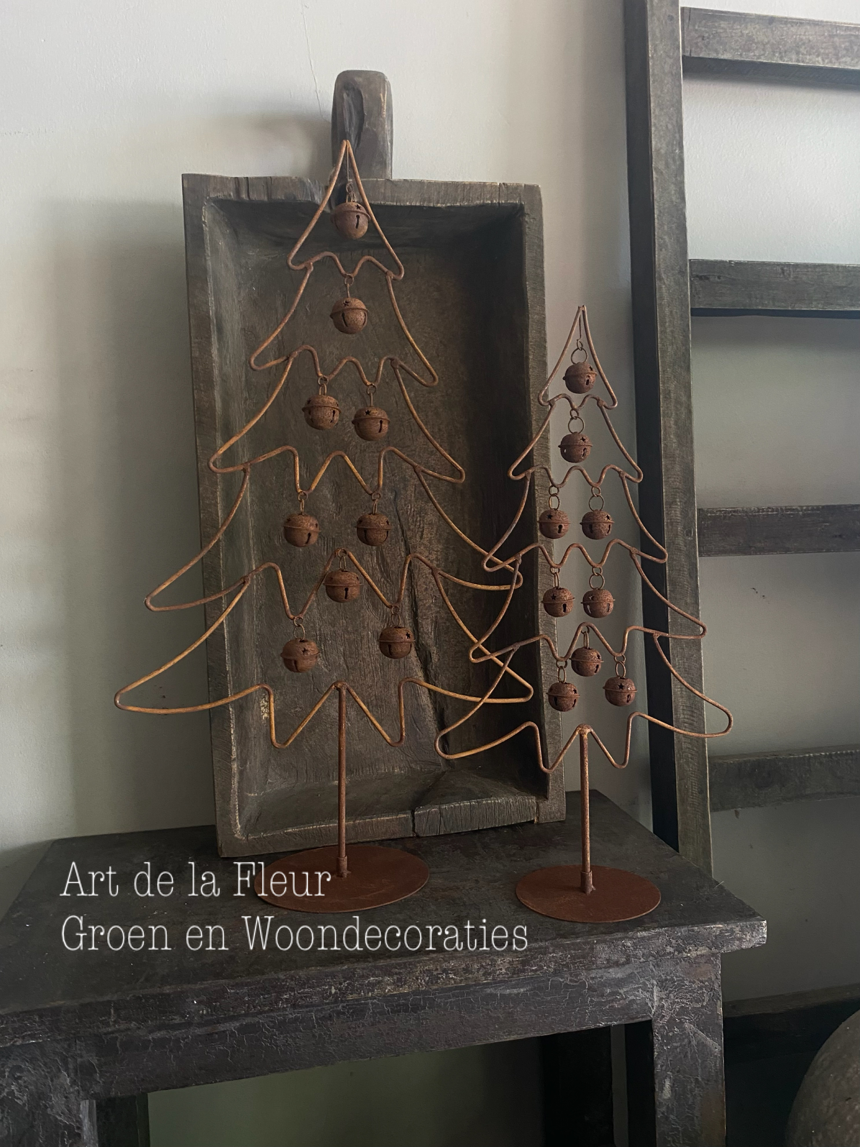 Kerstboom met kerstballen roest S 40 cm hoog