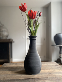 Drie prachtige real touch Tulpen Rood met Gagel