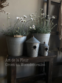 Zinken vogelhuisje L links op de foto