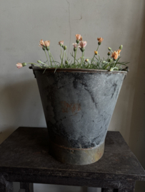 Oud uitziende emmer  L 29 x 29
