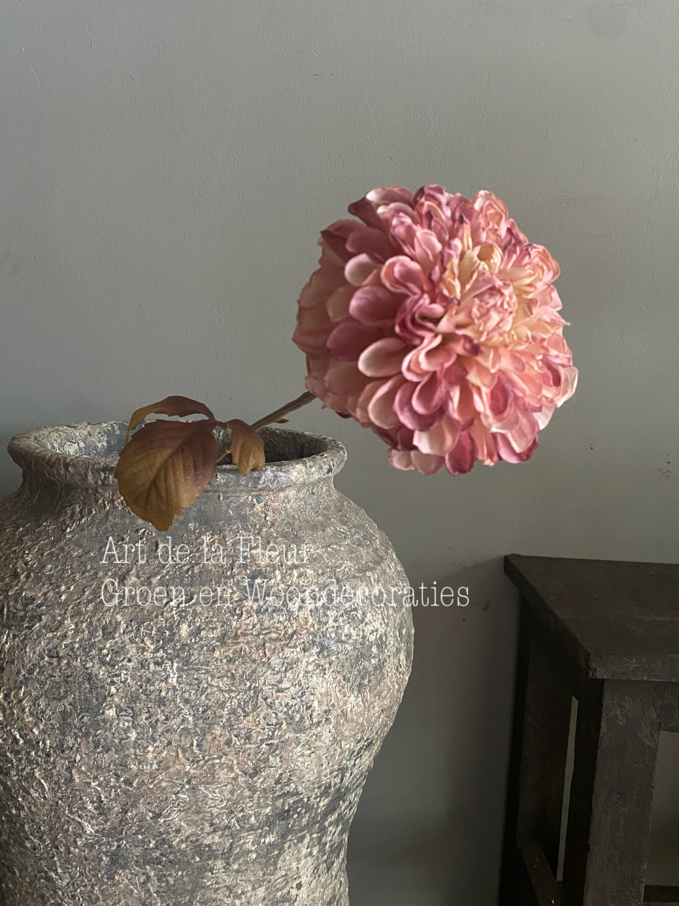 Dahlia Dried look Antique Pink 74 cm