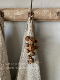 Kersthanger L met roestige belletjes