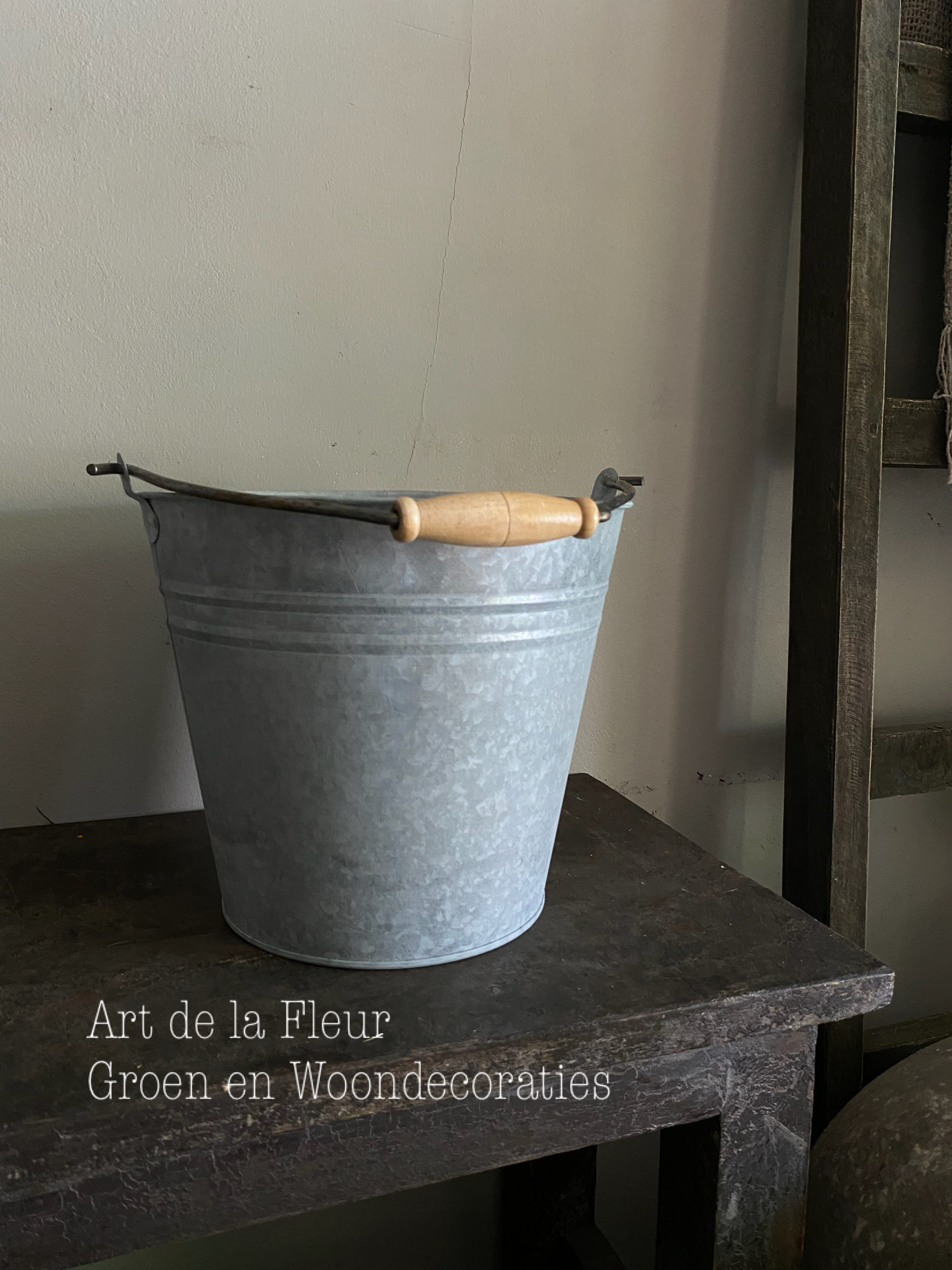 Zinken emmer met hengsel 25 x 25 excl inhoud