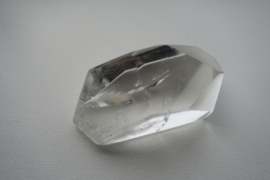 Bergkristal gefac geslepen 5 cm