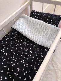 Poppendekentje driehoekjes met blauwe wafel