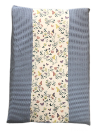 Aankleedkussenhoes vlinder met dusty blue wafel