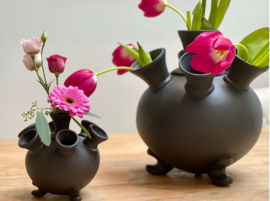 Tulpenvaas in zwart: een stijlvolle keuze!