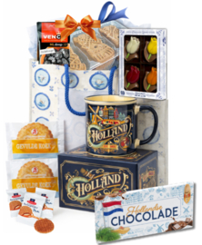 Hollands cadeaupakket met 2 Mokken en Lekkernijen