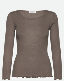 Rosemunde long sleeve scoop neck falcon