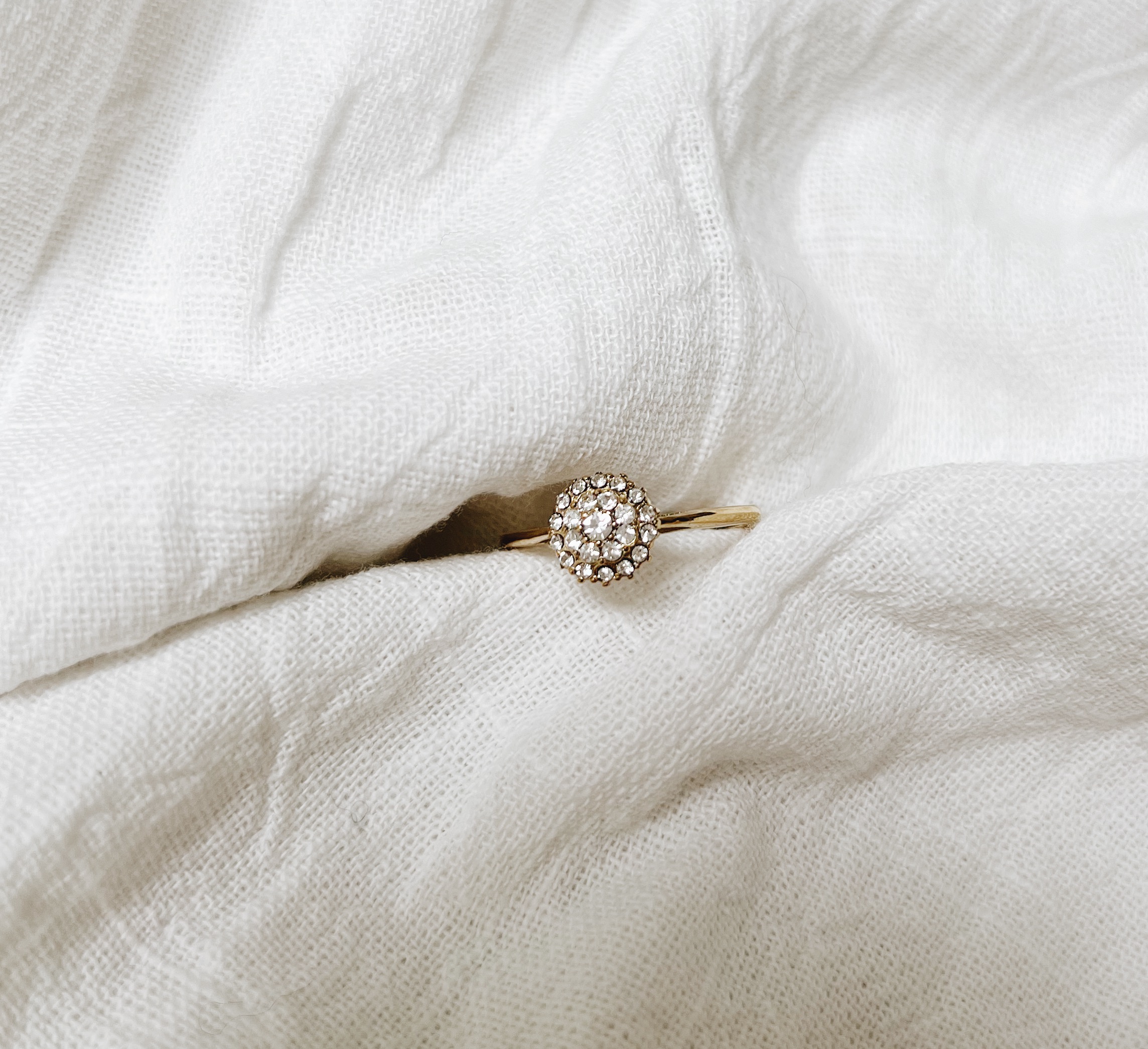Ring steen met kristal cluster