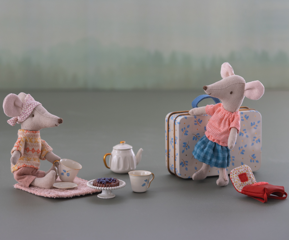 Maileg Afternoon treat mouse, blue madelaine