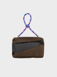 Susan Bijl the new bumbag mud/black medium