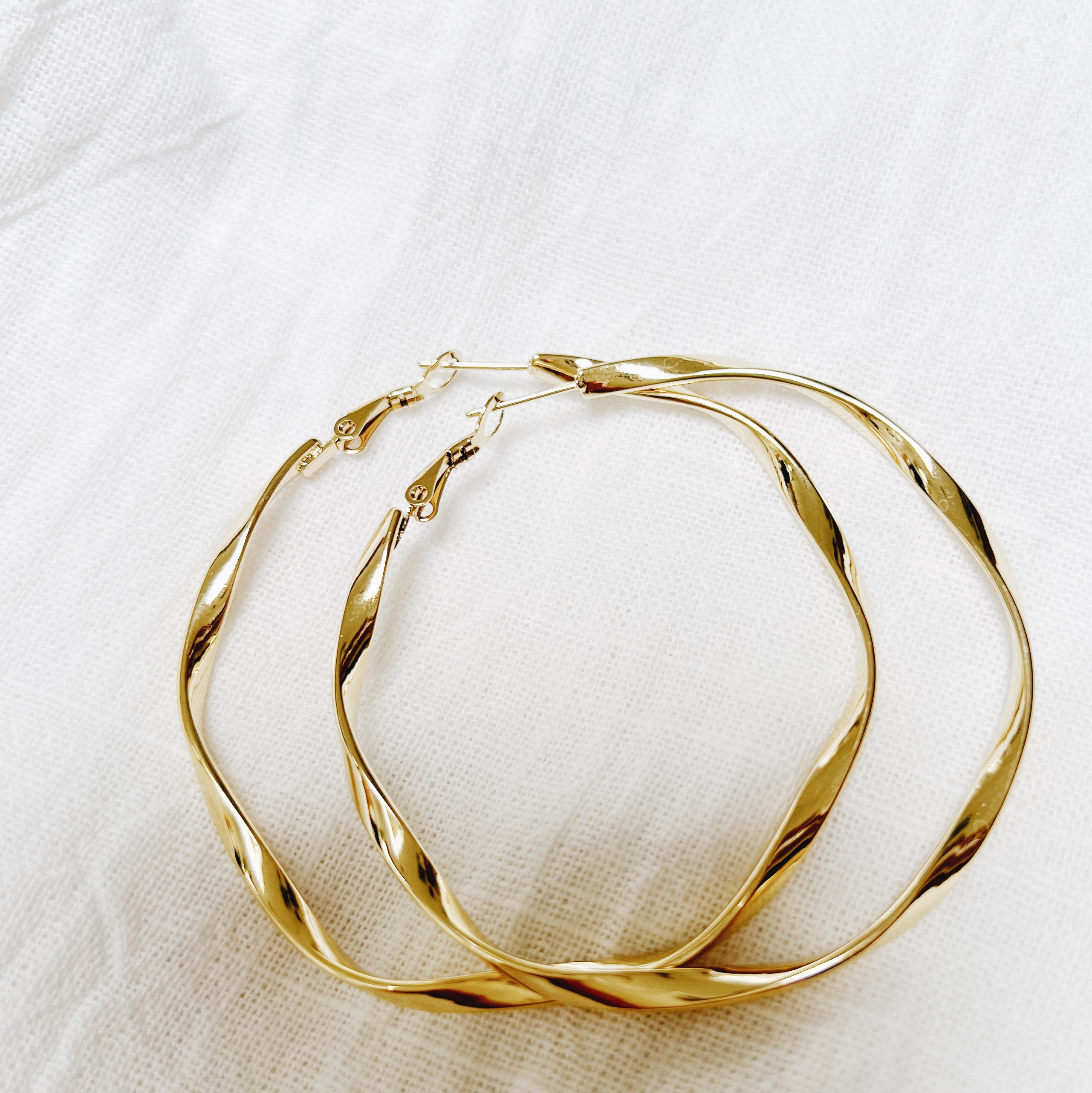 Earring oorbel twisted big