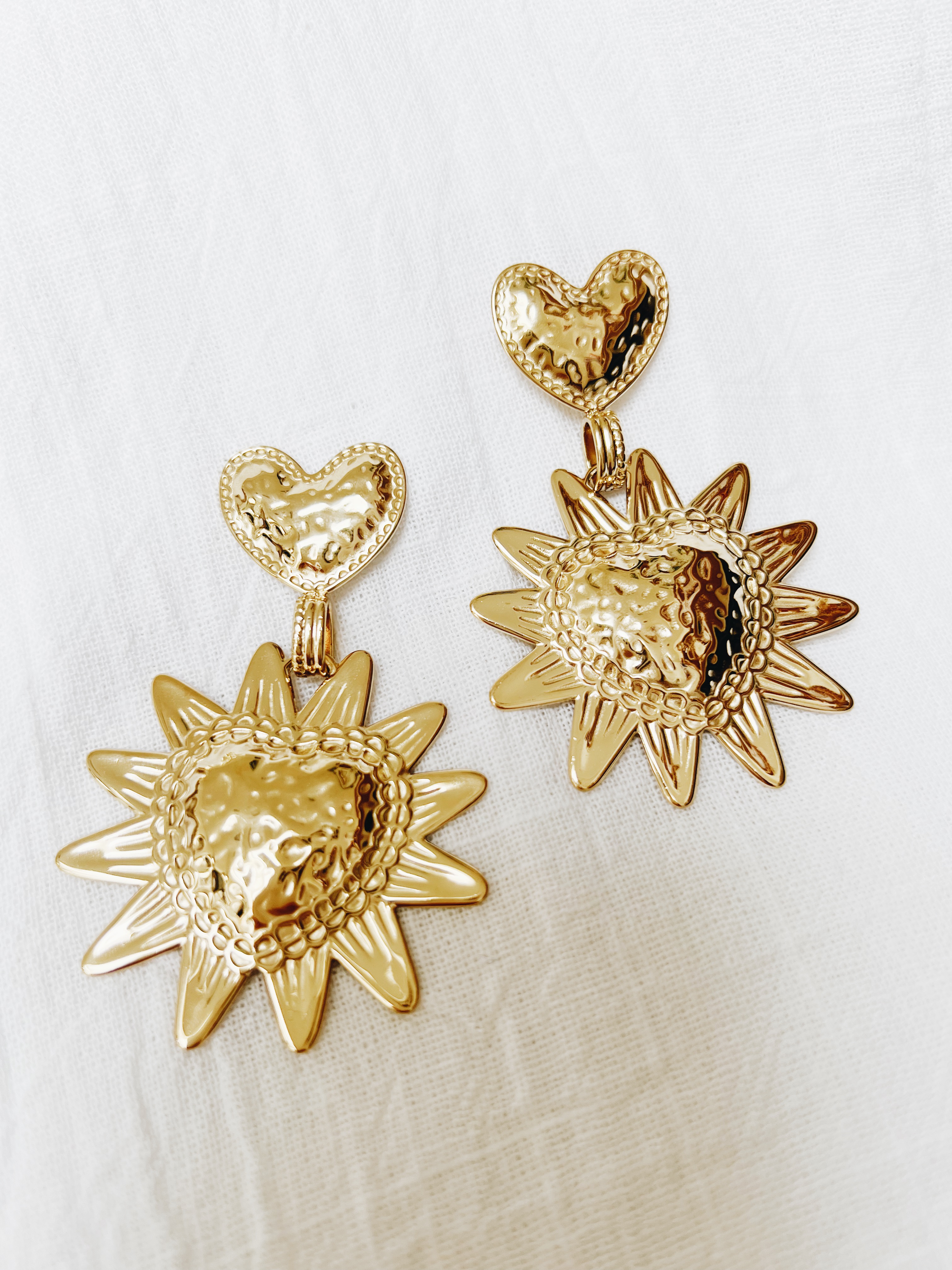 Earring oorbel big hearts sun