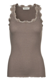 Rosemunde Silk top w/ lace falcon