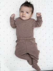 Serendipity newborn pants with feet acorn